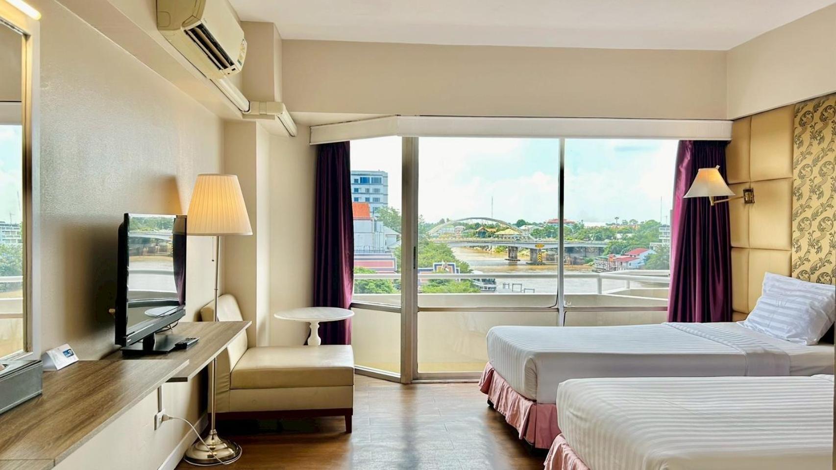 Ayothaya Riverside Hotel Phra Nakhon Si Ayutthaya Ngoại thất bức ảnh