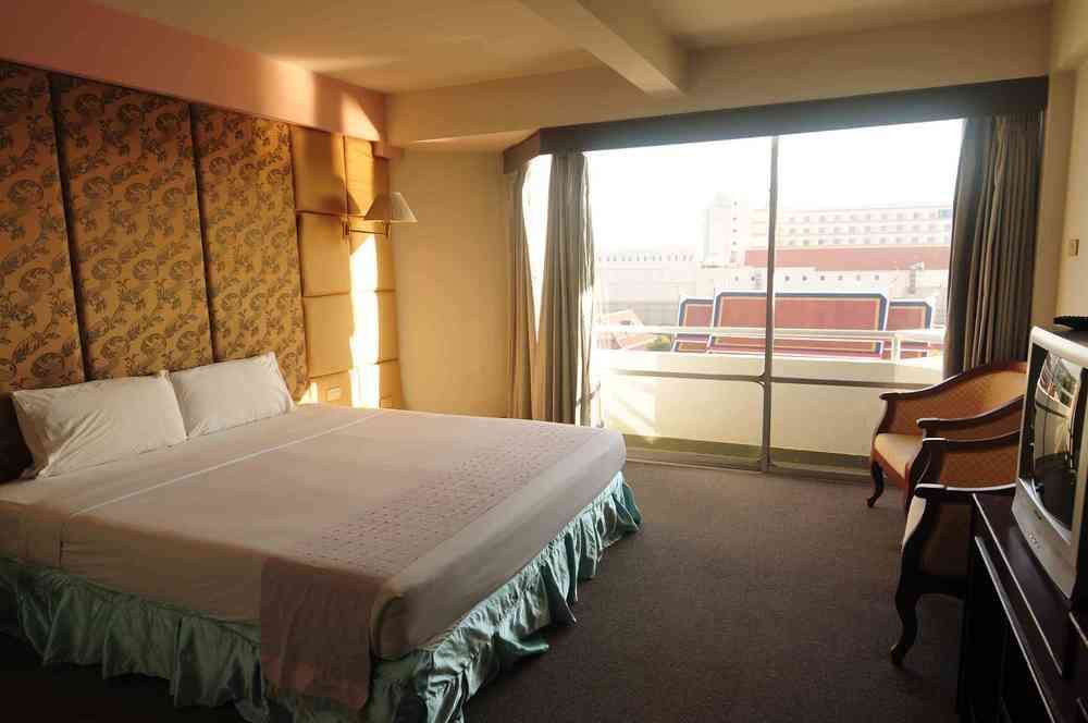 Ayothaya Riverside Hotel Phra Nakhon Si Ayutthaya Ngoại thất bức ảnh